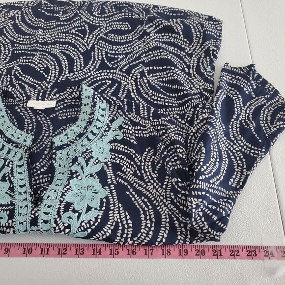 Charter Club Womens Blue Embroidered Blouse Size M 3/4 Sleeve V Neck Preppy - Picture 6 of 8